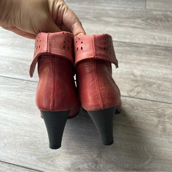 Claudia Laser Cutout Leather Fold Over Cuff Heeled Boots - Picture 4 of 16